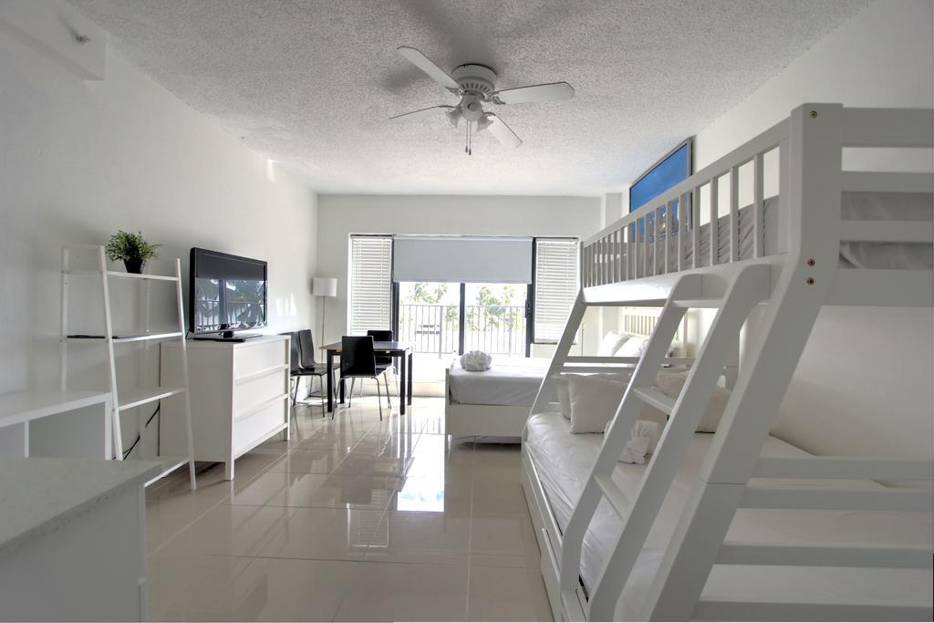 Deluxe Private Studios At The Casablanca Miami Dış mekan fotoğraf